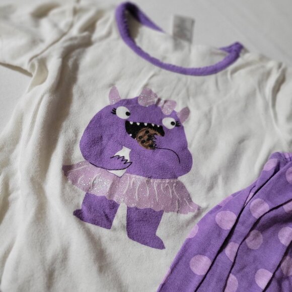 Gymboree Outlet size 6 Girls 2 piece pajama set Used--Looks great. Located A21 - Picture 2 of 2